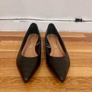 Vizzano black pointed-toe ballet flats featuring a croc-embossed texture